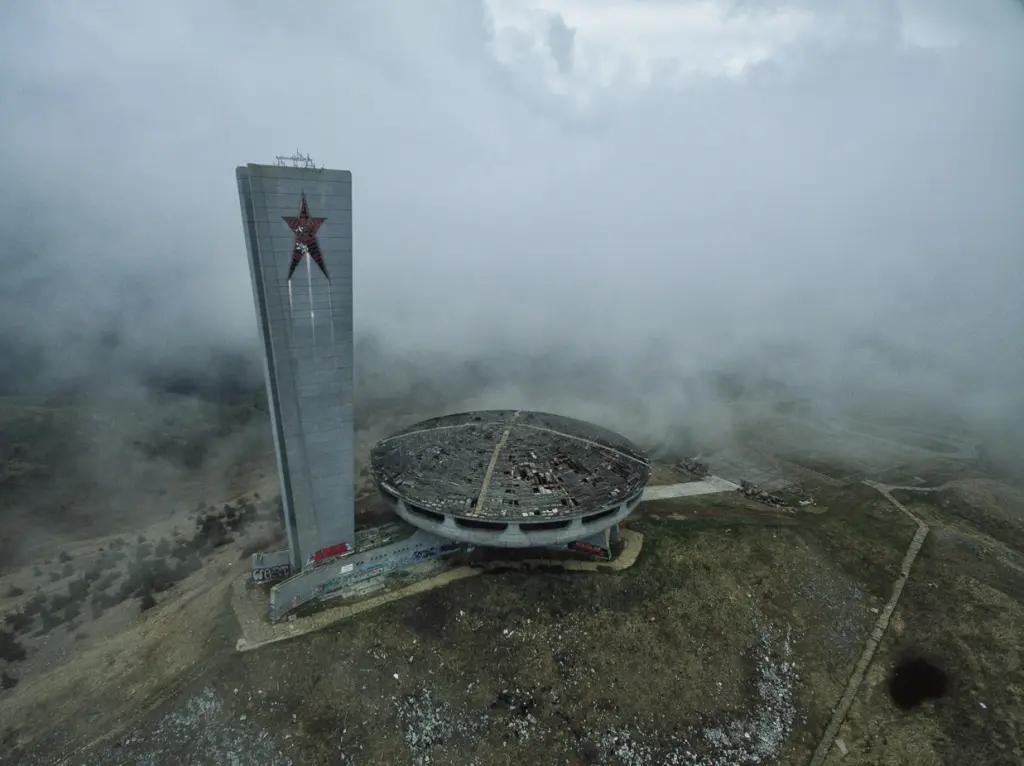 Foto tomada desde un drone del Monumento Buzludzha