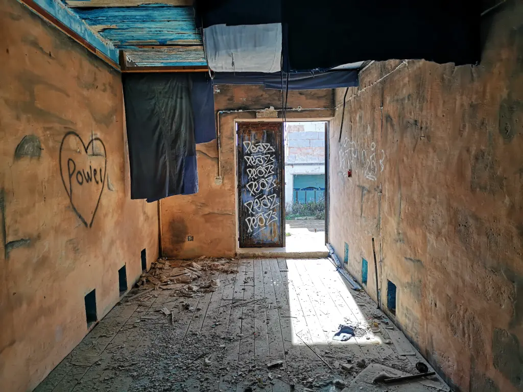 "Tesoros del mar" Atracción abandonada en Rinella Movie Park,