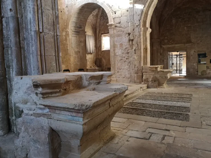 Interior del lado oriental de la Iglesia del Monasterio de Riofrio
